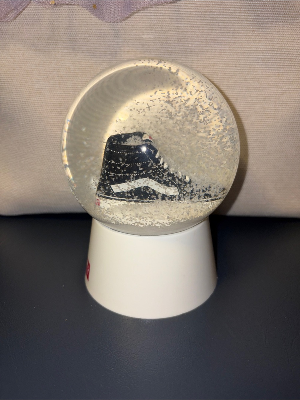Vans "Off The Wall" Collectible Old Skool SK8 Hi Limited Edition Snow Globe